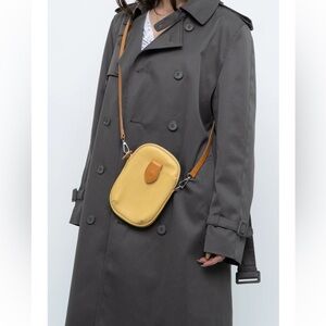 DIVINA FIRENZE x Yellow Pebble Leather Crossbody Purse